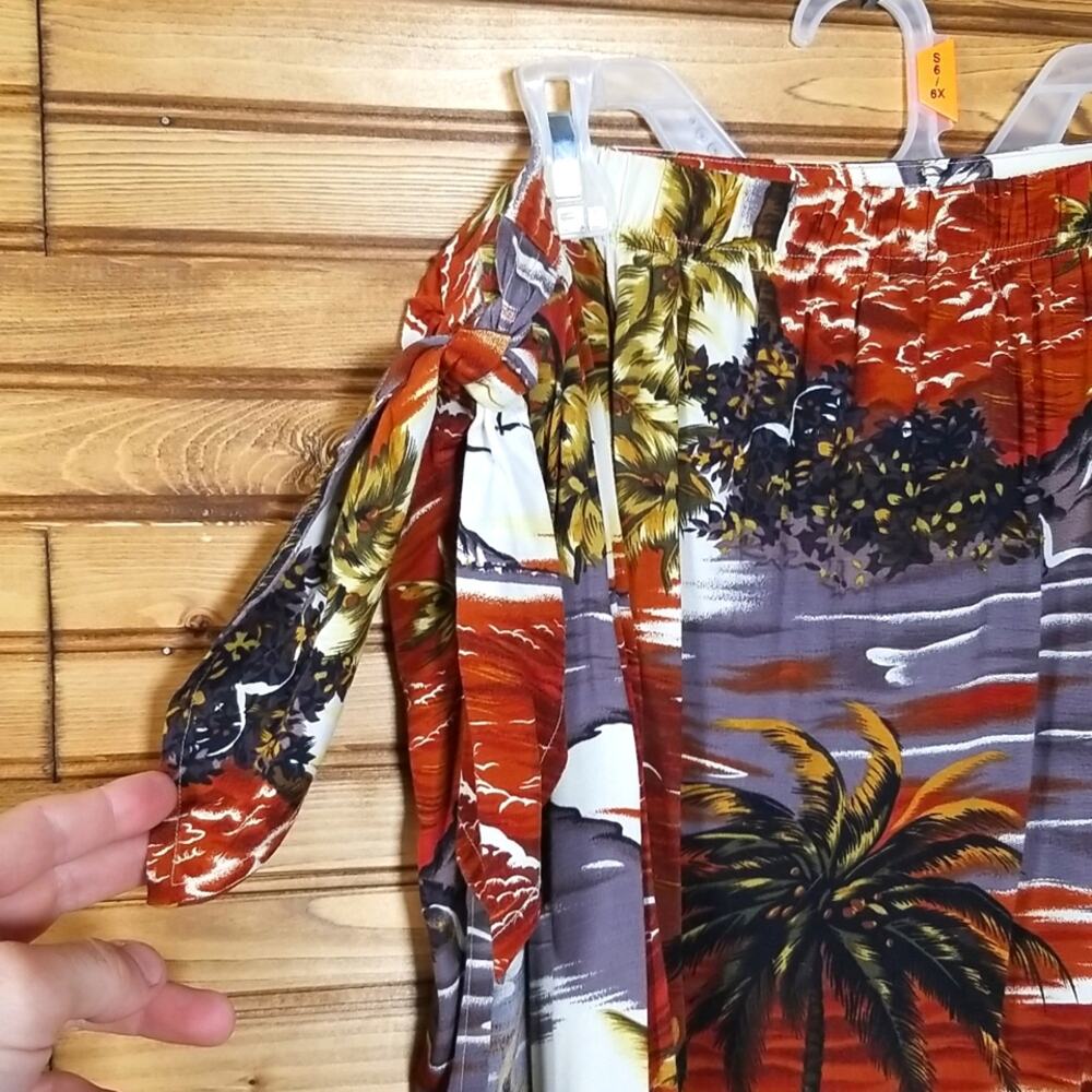 Carole Little Sport Rayon Wrap Skirt Paradise Island Mural Graphic Size Medium - Picture 6 of 8